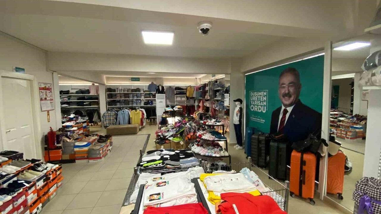 Ordu'da 'Sosyal Market' ile İhtiyaç Sahipleri ve Öğrenciler Market Konforunda Destek Alıyor