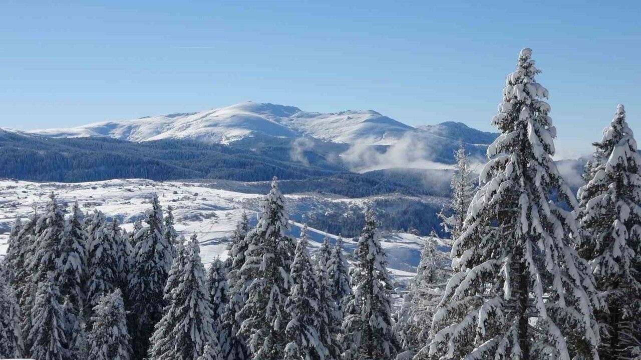 Ordu Kabadüz'de Çambaşı Yaylası'nda kartpostallık kar manzaraları