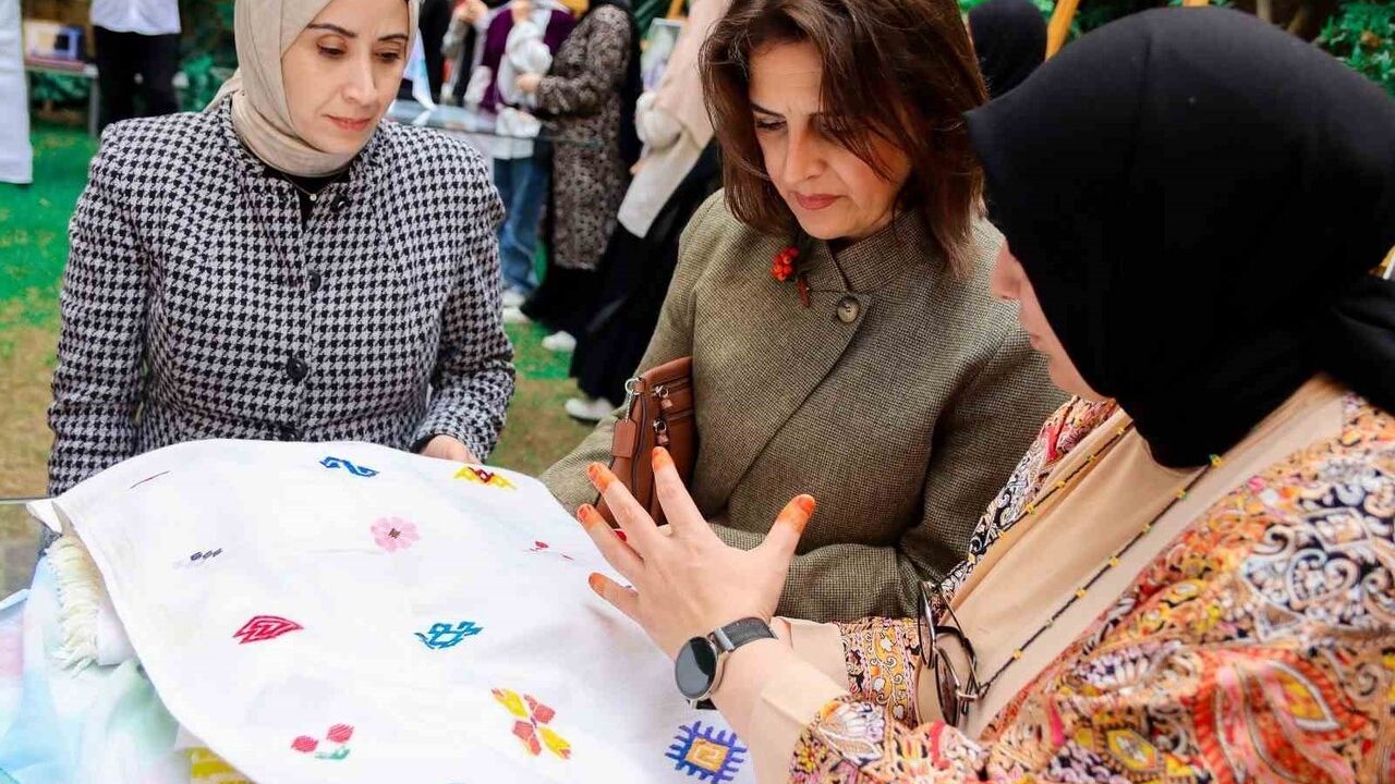 Ormanağzı’nın Karnavas Bezi Kahire’de Tanıtıldı