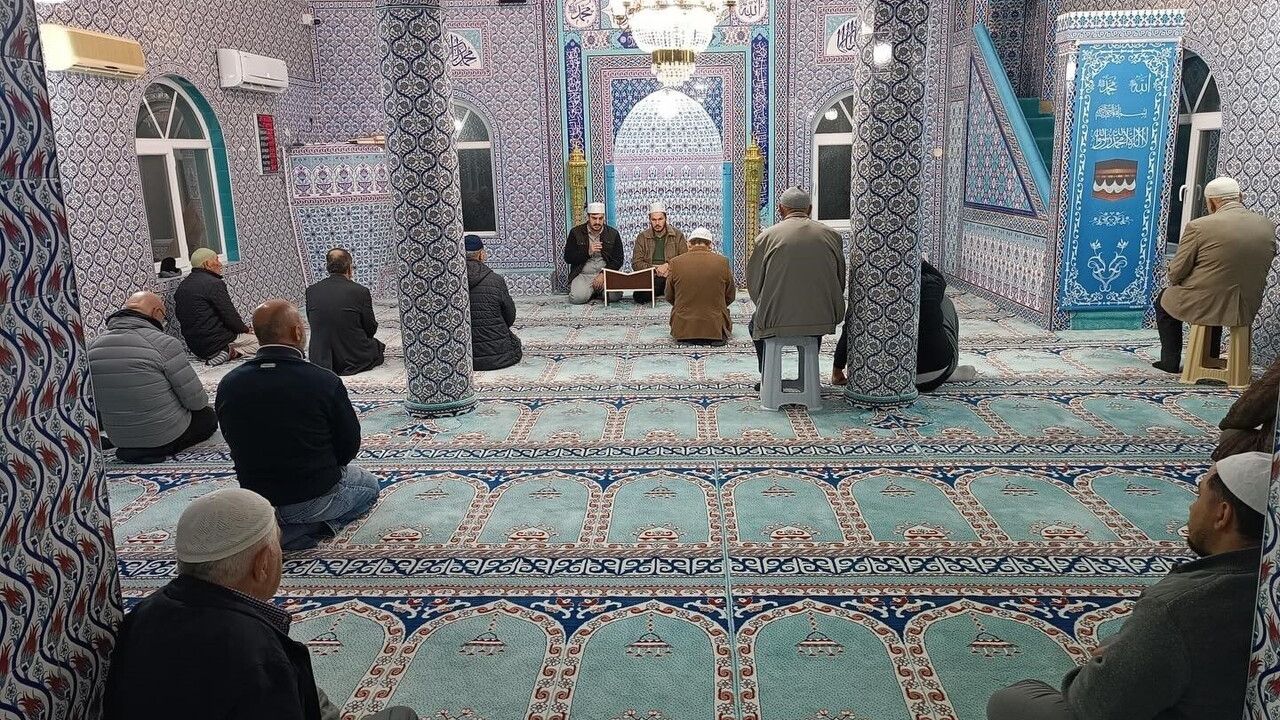 Ortaca'da 'Ailece Camide Sabah Namazında Buluşuyoruz' programı Sarıgerme Mahalle Camii'nde gerçekleştirildi