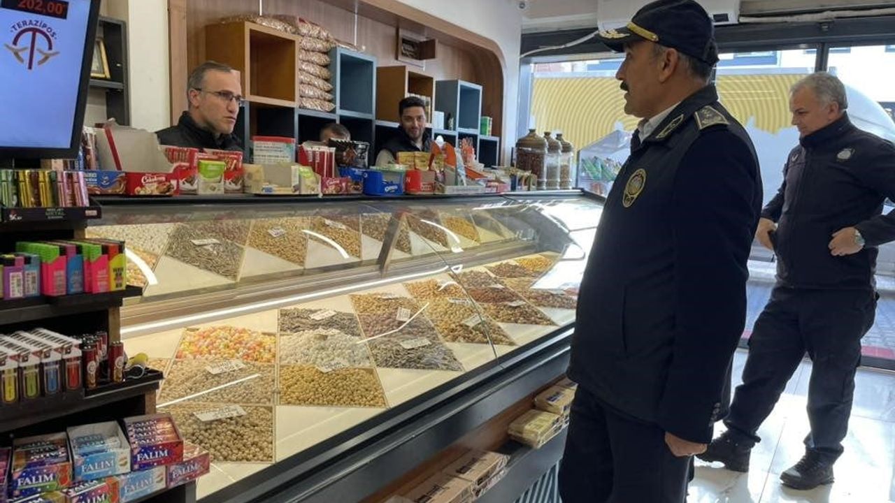 Osmaneli'de Zabıta, Yılbaşı Öncesi Pastane ve Kuruyemiş İşletmelerini Denetledi
