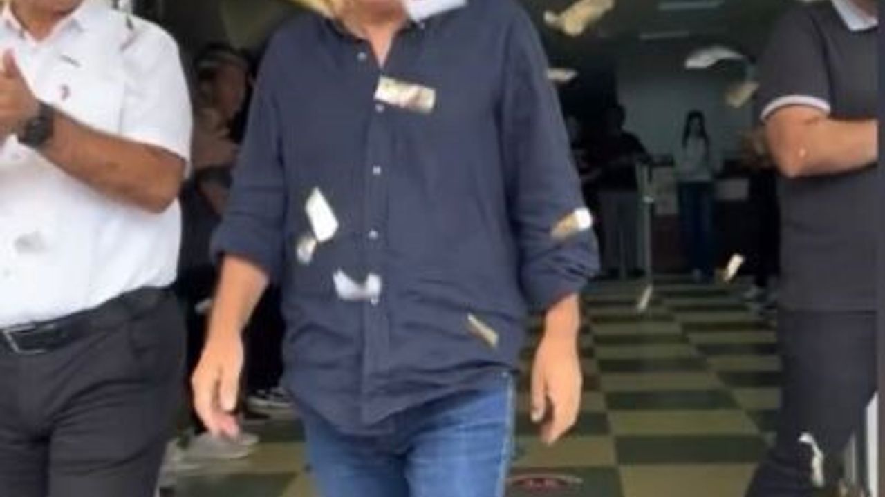 Osmaniye'de 35 Yıl Öğretmenlik Yapan Eray Akdağ İçin Veda Töreni