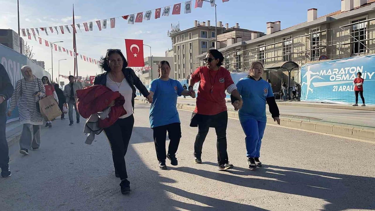 Osmaniye'de İlk Osmaniye Belediyesi Yarı Maratonu: Dayanışma ve Eğlence Öne Çıktı