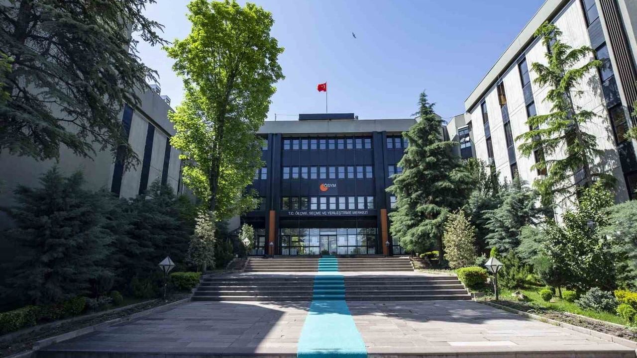 ÖSYM, 2025'te 72 sınavla 8 milyon 60 bin 170 adaya hizmet verdi