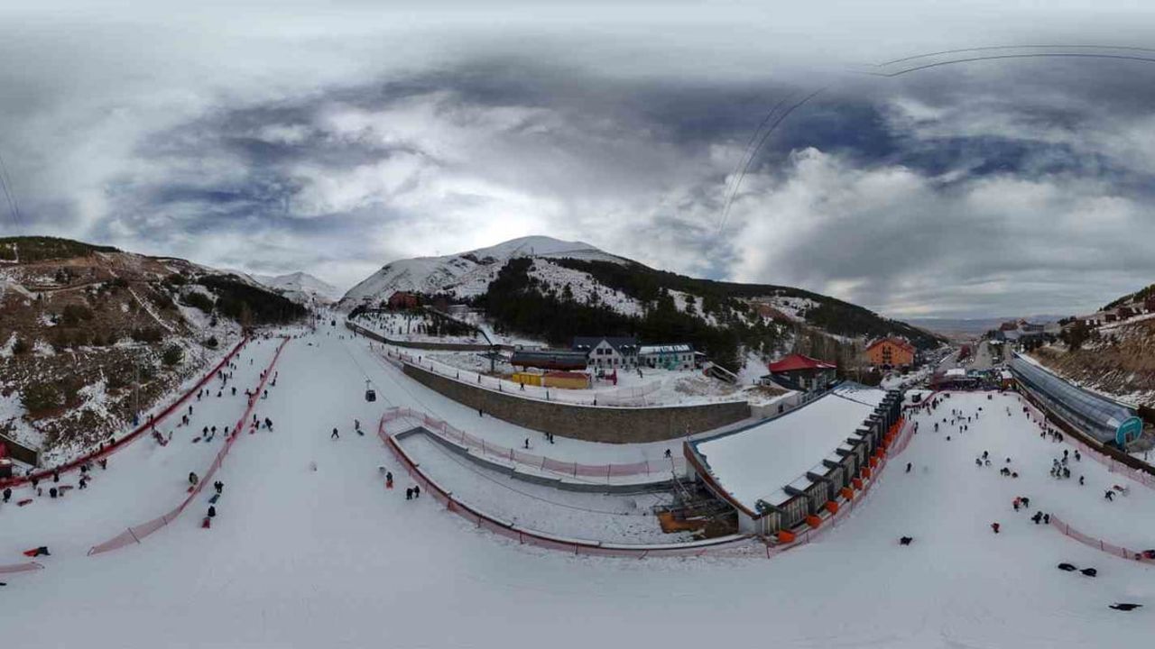 Palandöken ve Konaklı kayak merkezlerinde sezon açıldı — Kar kalınlığı 55 cm