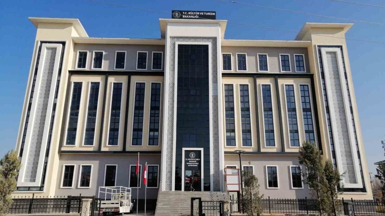 Patnos Halk Kütüphanesi Pazartesi Günü Hizmete Açılıyor