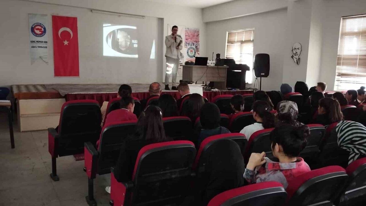 Patnos'ta 'Bir Bilenle Bilge Nesil' Projesi Başladı — İlk Kitap 'Seyr-i Âlem' Seçildi