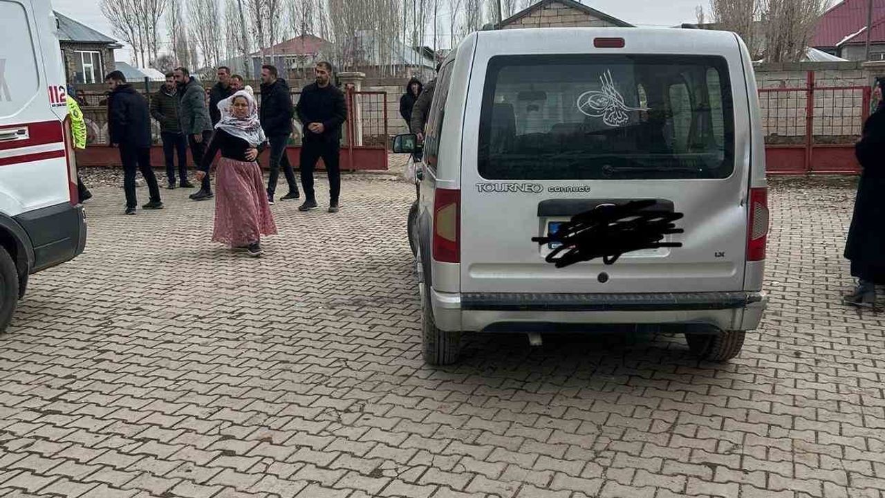 Patnos'ta okul bahçesinde trafik kazası: 12 yaşındaki Medine Şener hayatını kaybetti