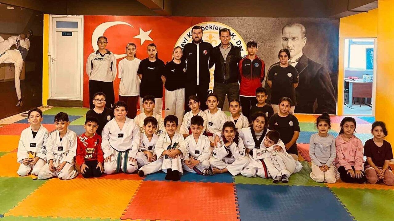 Pazarlar’da Taekwondo ve Wushu Başarısı Bursa Sportif Gelişim Gezisiyle Ödüllendirildi