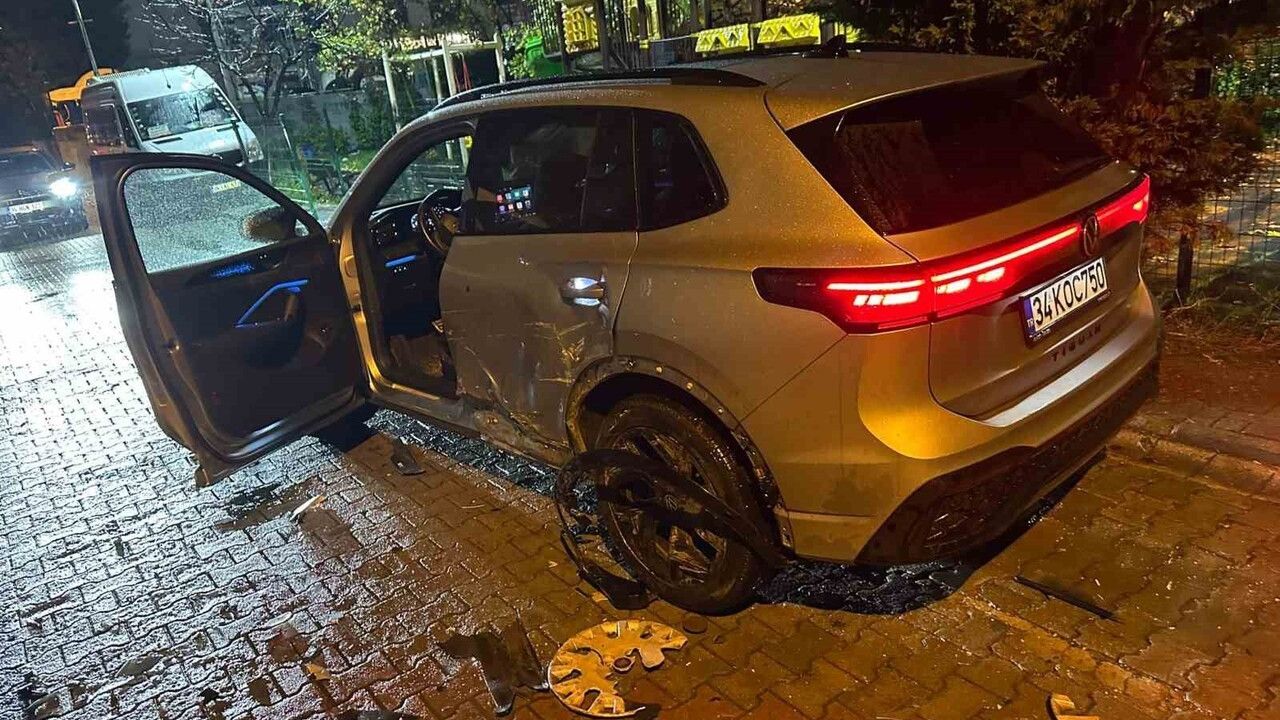 Pendik Kurtköy'de alkollü sürücü park halindeki 7 araca çarptı; araç sahibi yaşananları anlattı