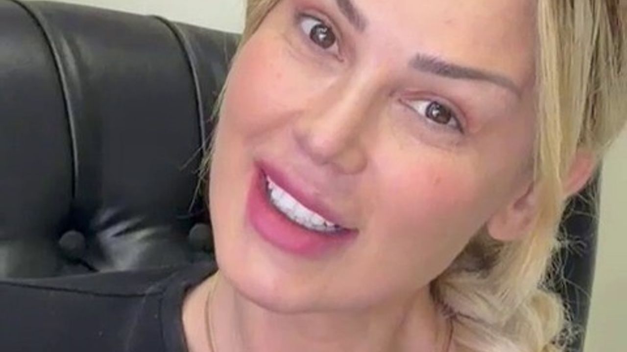 Petek Dinççöz'ün estetik sonrası makyajsız fotoğrafı Prof. Dr. Hayati Akbaş tarafından paylaşıldı