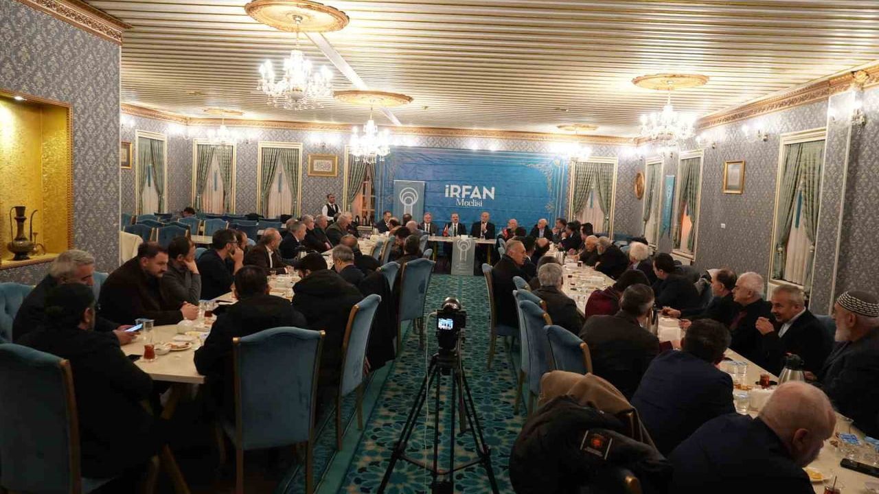 Prof. Dr. Ahmet Kavas Erzurum İrfan Meclisi'nde Afrika'nın Geçmişi, Bugünü ve Türkiye İlişkilerini Anlattı