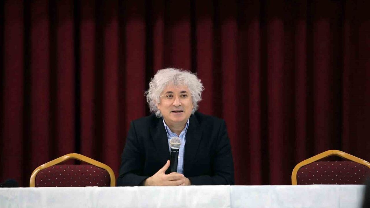 Prof. Dr. Ömer Özkan, öğrencilerle buluştu: Organ nakli, yapay organ ve tıpta uzmanlaşma