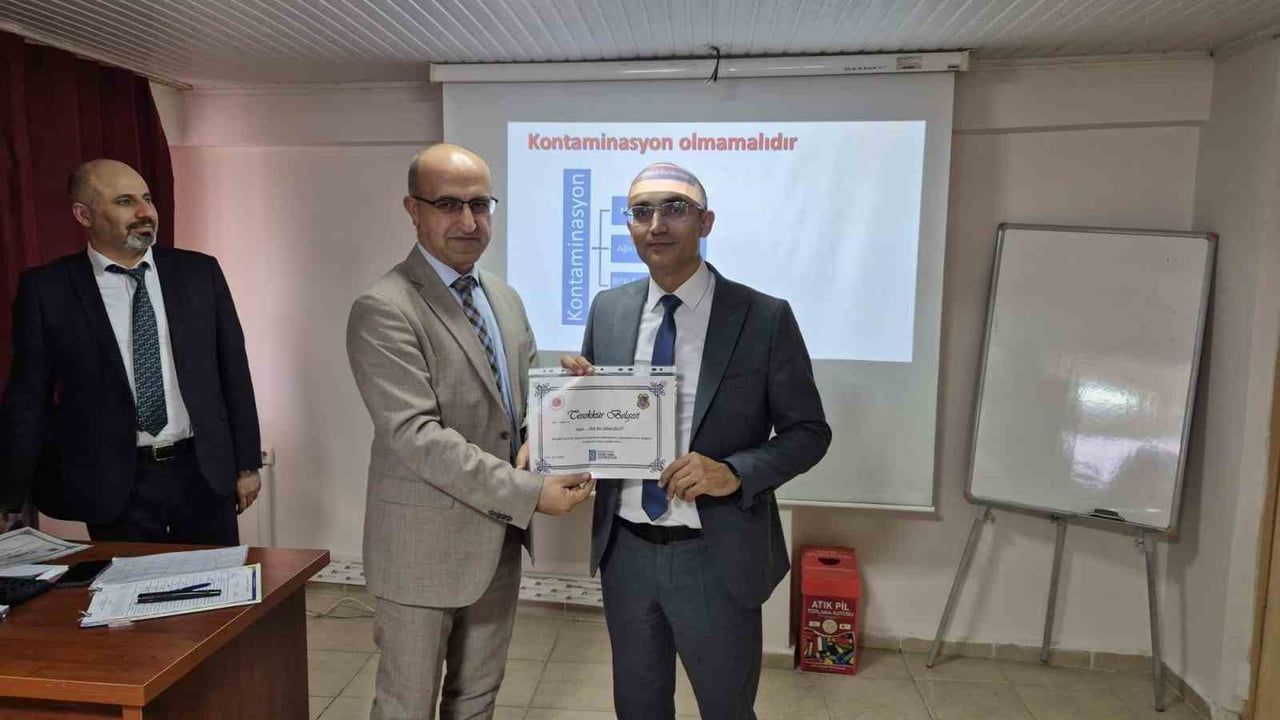 Prof. Dr. Selami Selvi: Tıbbi ve aromatik bitkilerin doğru kullanımı ve ilaç etkileşimleri semineri