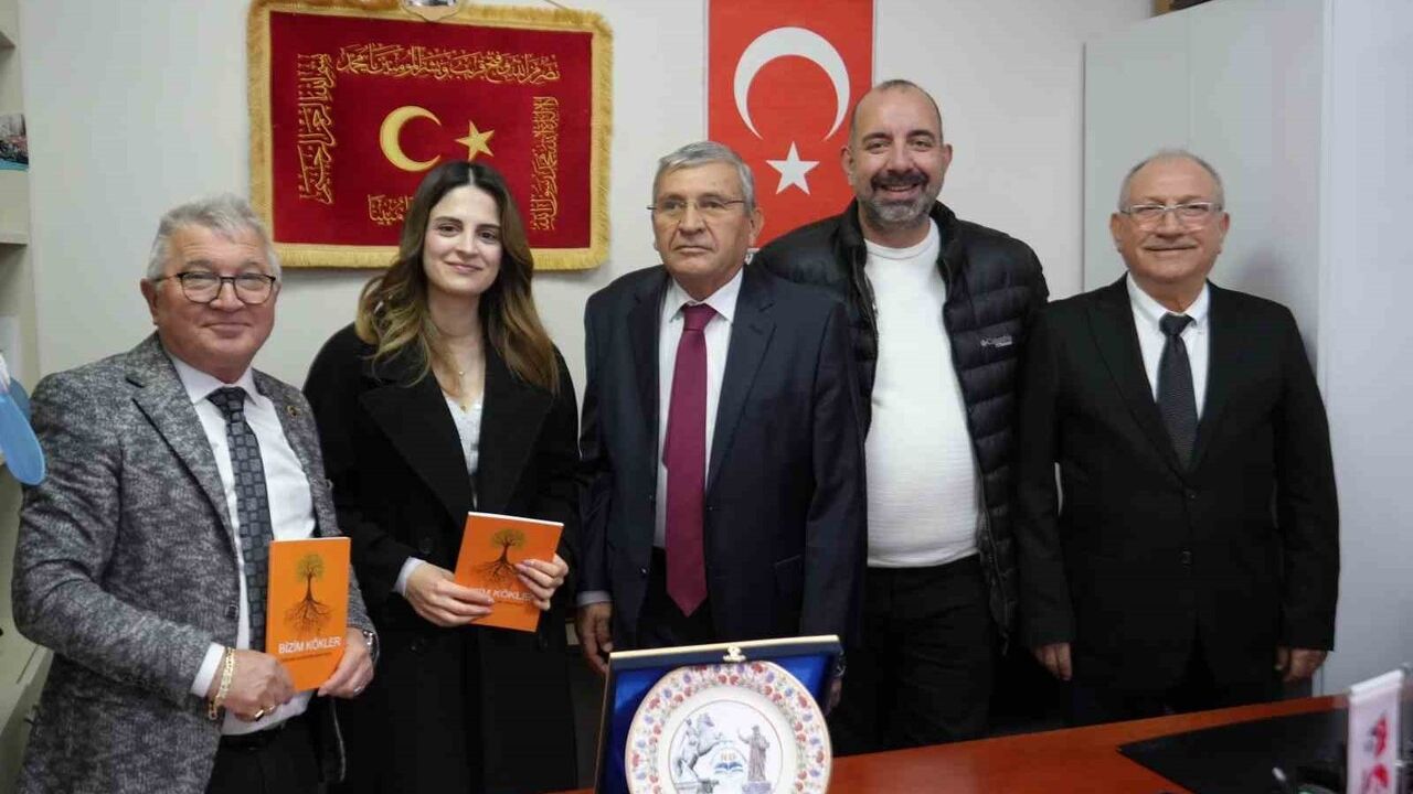 Recep Dindar Vakfı, Bilecik'te öğrencilere aylık 2 bin lira burs vermeye başladı