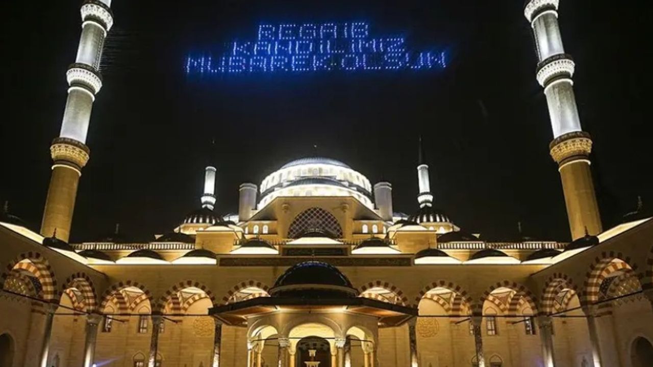 Regaip Kandili 2025: En Güzel Resimli, Dualı ve Kısa WhatsApp Mesajları