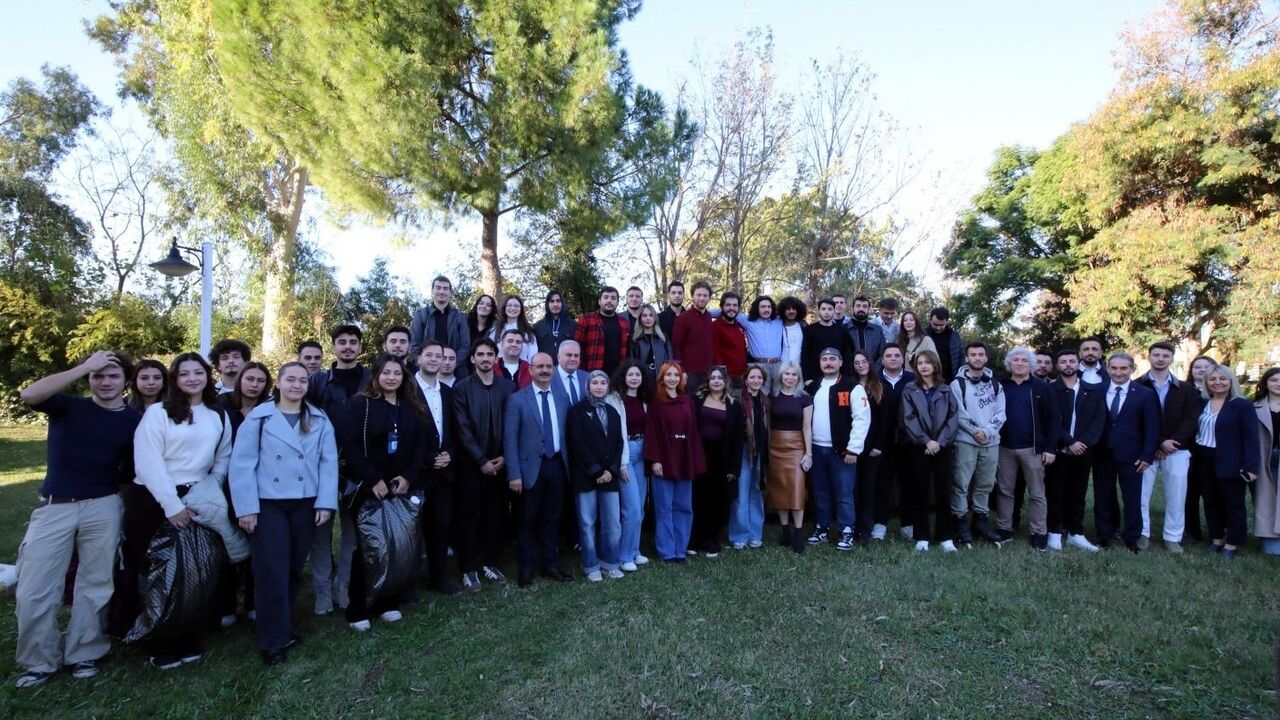 Rektör Özkan: Öğrencilerimiz Üniversitenin Nefesi ve Geleceğidir — Topluluk Başkanlarıyla Buluşma