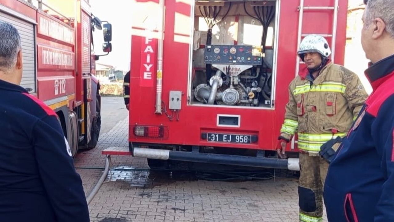 Reyhanlı'da Yangın: Bahçelievler Mahallesi'nde Bir Ev Kullanılamaz Hale Geldi