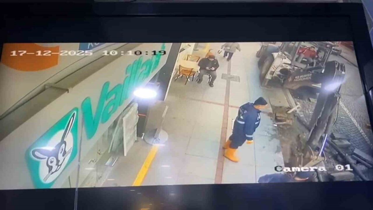 Rize'de altyapı çalışmasında ishale hattı patladı: Tazyikli su çevreye yayıldı