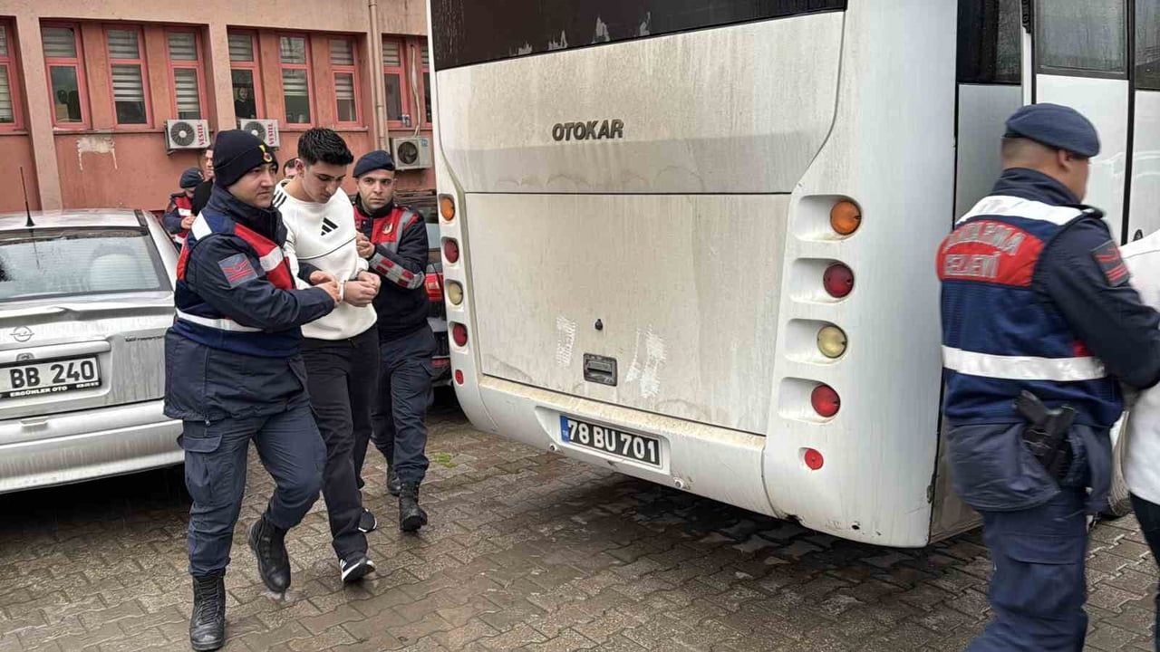 Safranbolu'daki kuyumcu soygunu davasında mahkeme sanıkları hapis cezasına çarptırdı