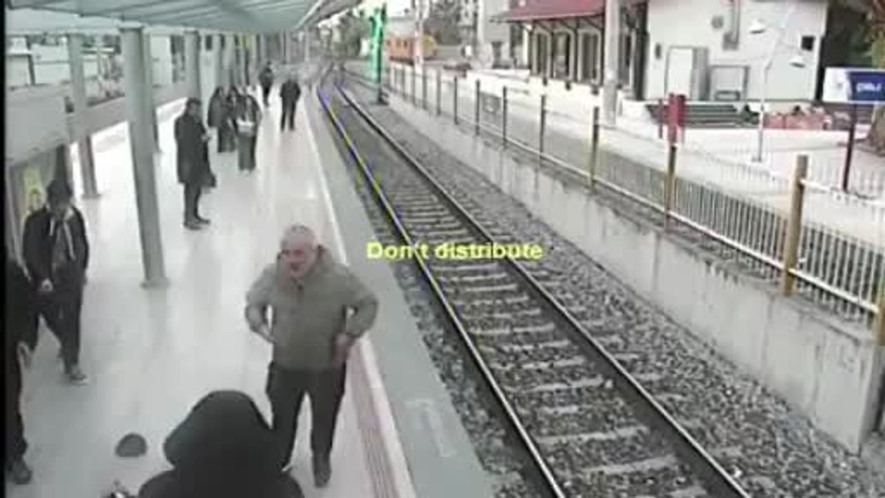 Sağlık Bakanı Memişoğlu: İzmir'de OED müdahalesi doğru ilk yardımın önemini gösterdi