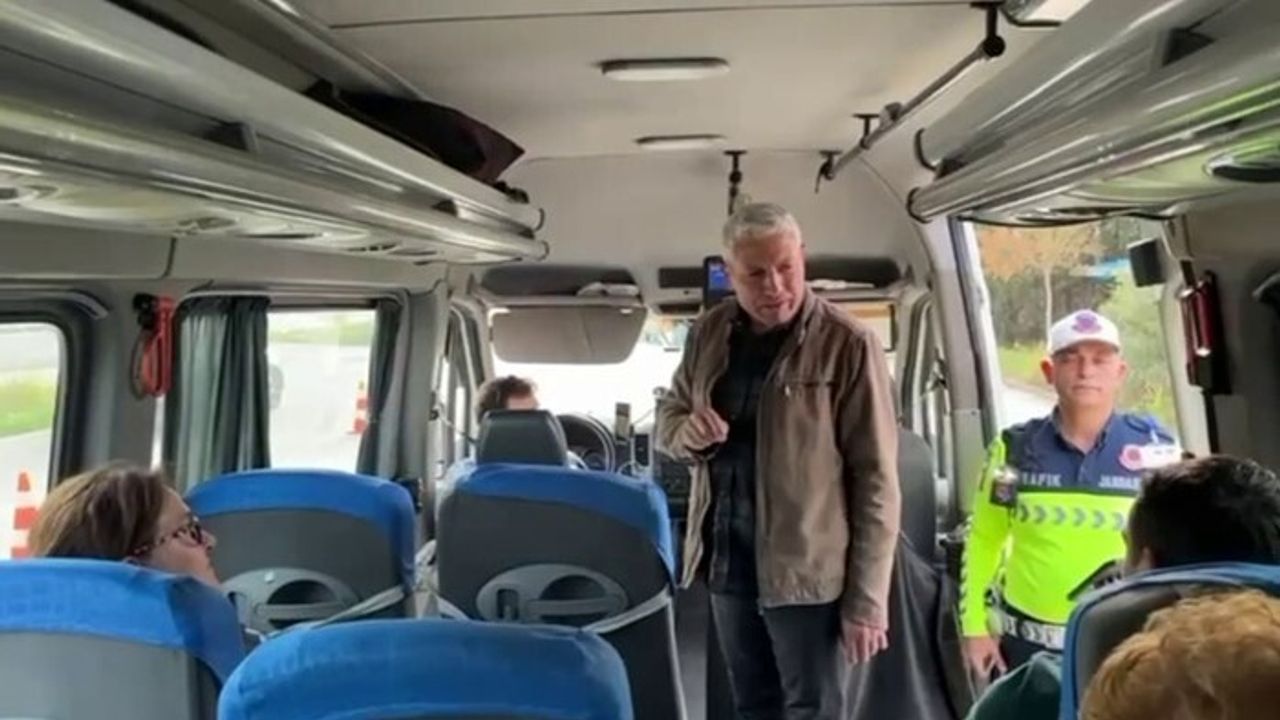 Sakarya'da sivil kıyafetli jandarmadan toplu taşımada habersiz denetimler
