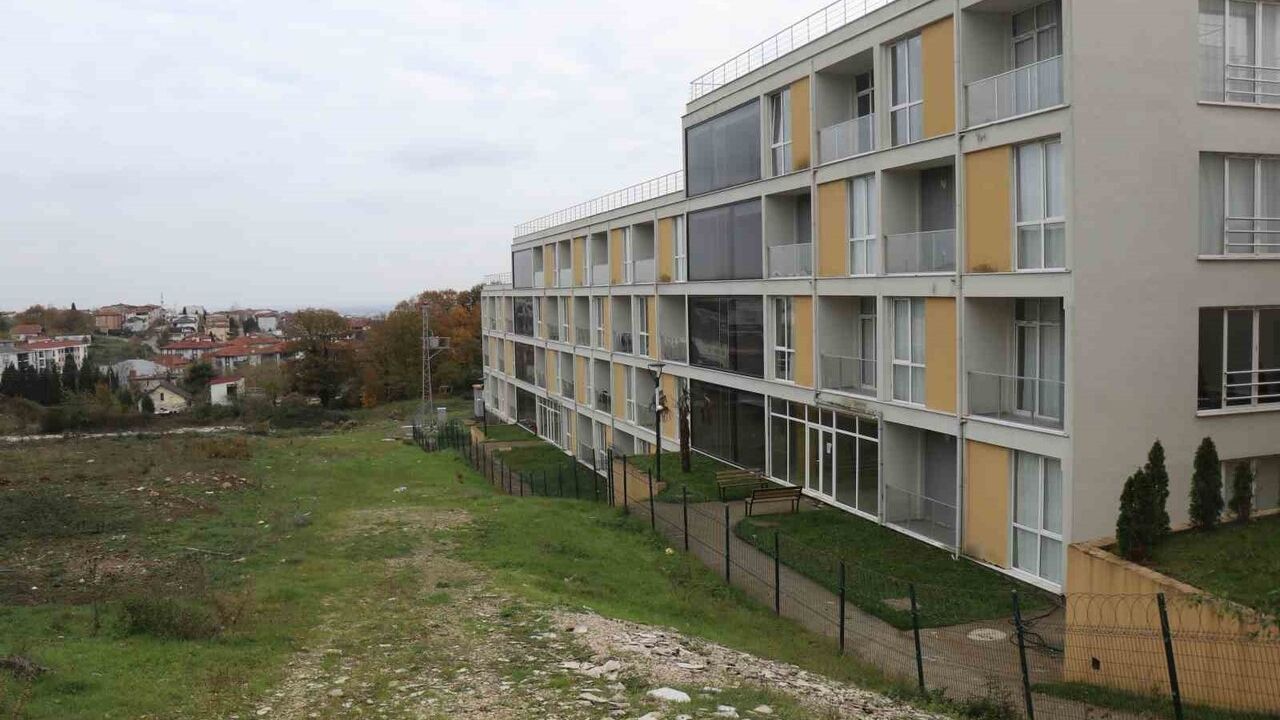 Sakarya'da yapı kullanım izni olmayan yurttaki Kazakistanlı öğrenciler 17 Aralık'a kadar tahliye edilecek