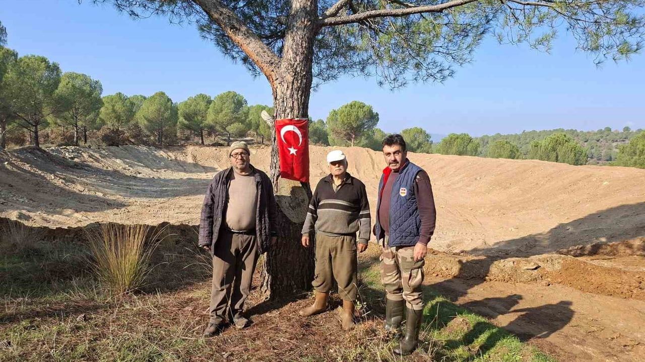 Salihli Kurttutan'da hayırsever tarafından HİS göleti yapıldı: Hayvan suyu ve yangınla mücadele kaynağı