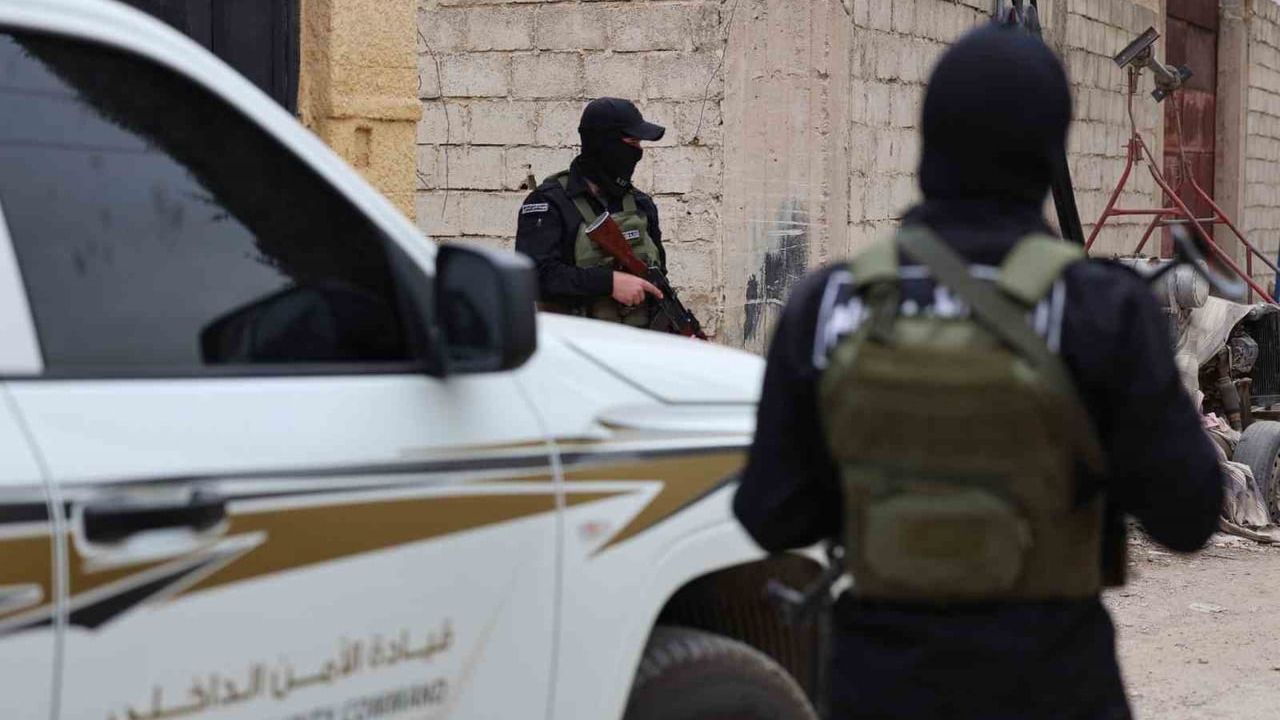 Şam kırsalında DEAŞ ve SDG'ye silah sevkiyatı yapan şebeke çökertildi: 5 gözaltı, 1.5 ton patlayıcı ele geçirildi