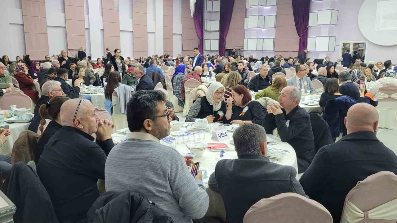 Samsun Balkan Türkleri Derneği 38. kuruluş yılını Geleneksel Dayanışma Gecesi ile kutladı