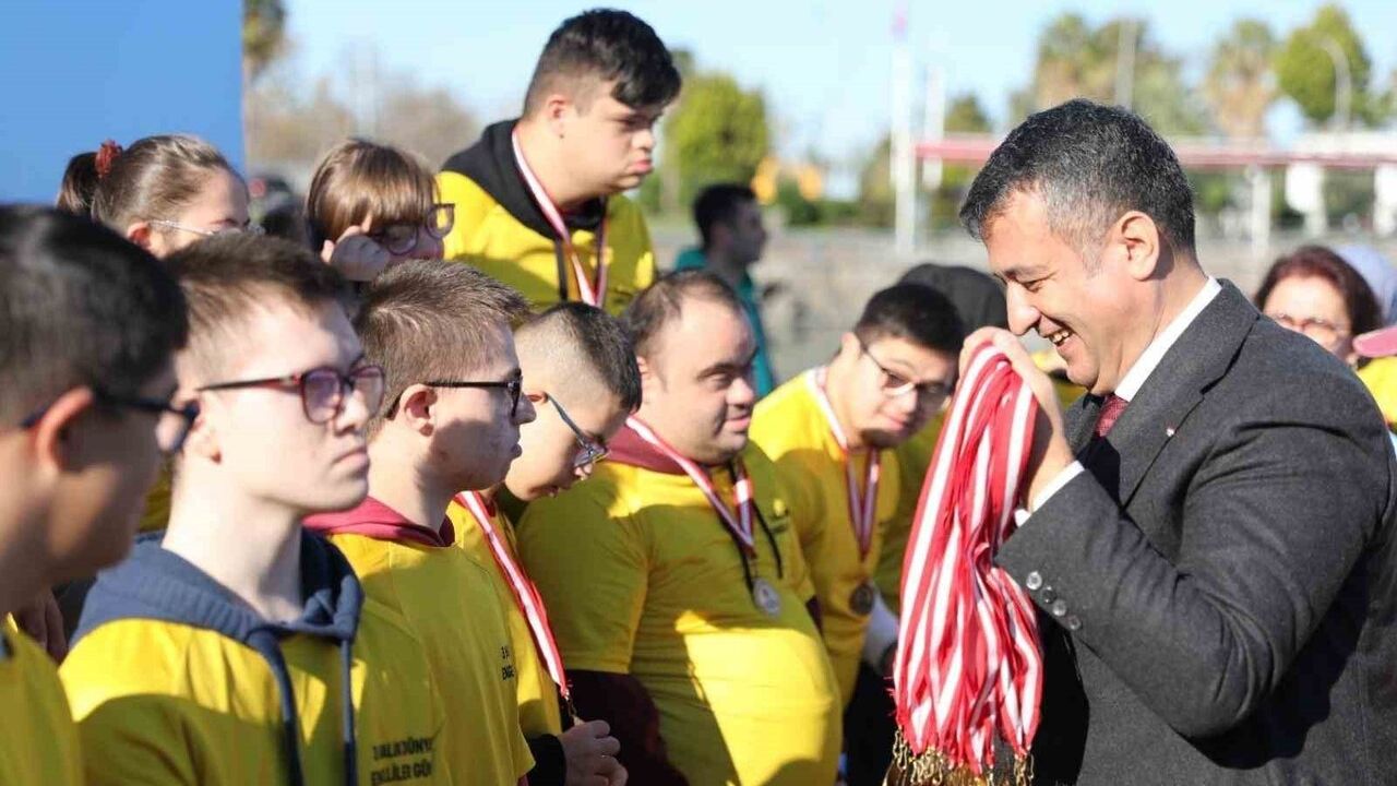 Samsun Büyükşehir’den Dünya Engelliler Günü'ne Özel Dragon Bot Yarışları