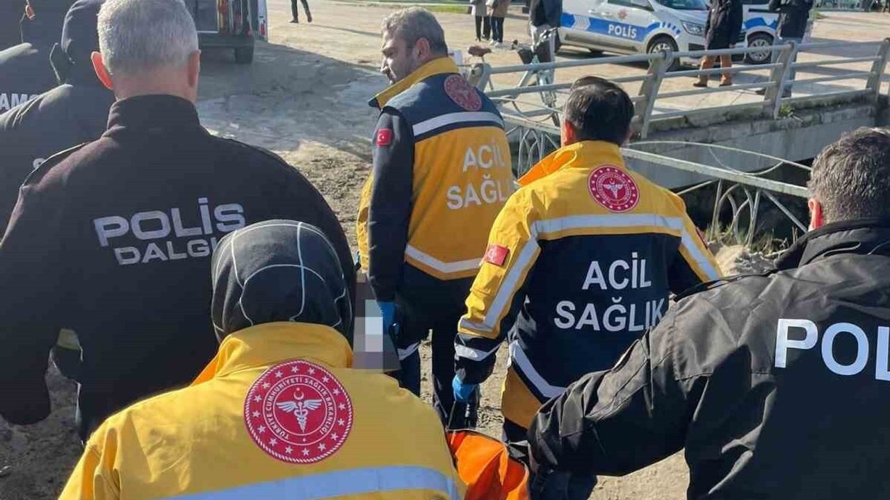 Samsun'da Çobanlı İskelesi'nden denize düşen 32 yaşındaki Mümin E.'nin cansız bedeni bulundu