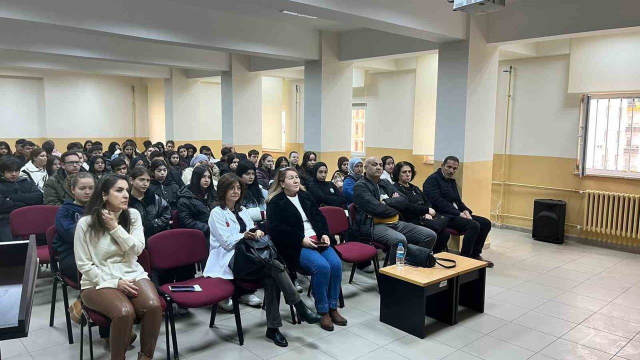 Samsun'da SAKEP ile kariyer odaklı eğitimler sürüyor: 9 bin 460 öğrenci sertifika aldı