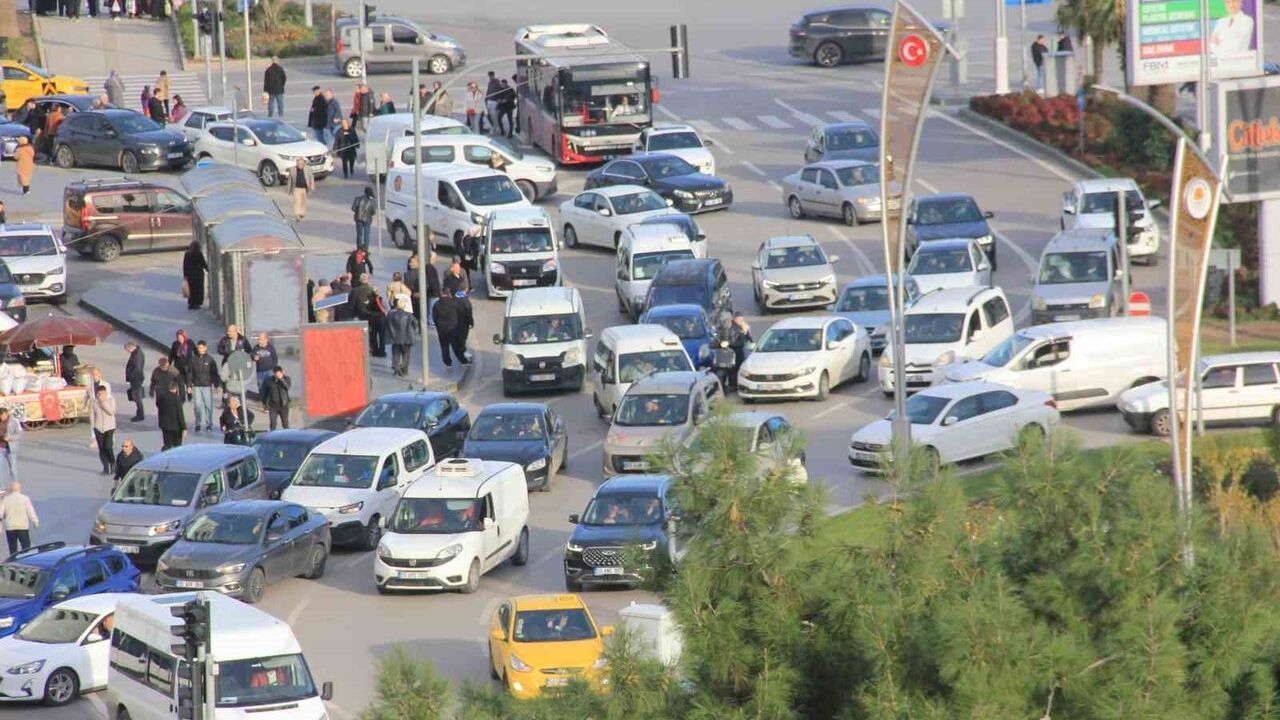 Samsun'da trafiğe kayıtlı motorlu kara taşıtı sayısı 532 bin 670'e yükseldi