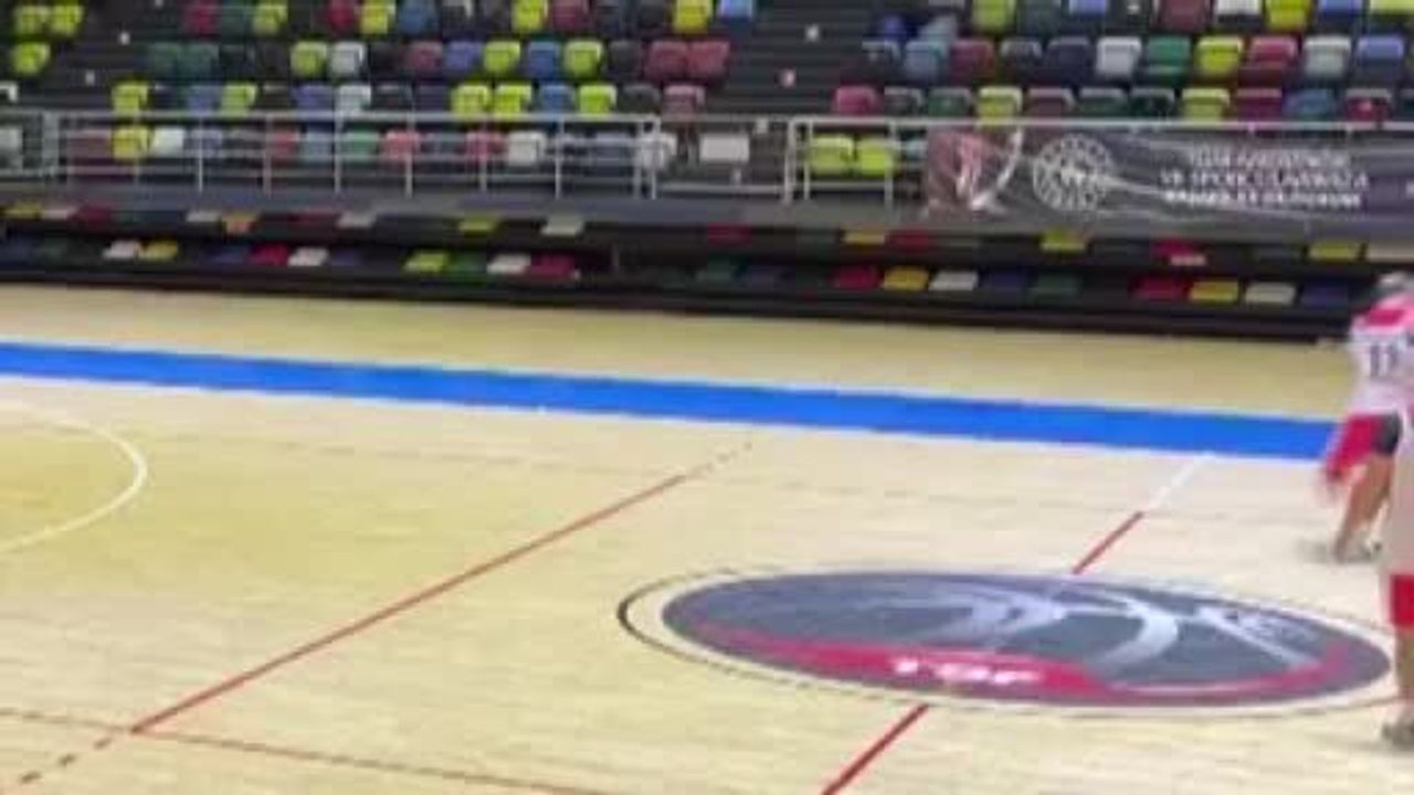 Samsun’da yetişkinler basketbol maçında öğretmen oyuncunun hakeme saldırısı üzerine soruşturma başlatıldı