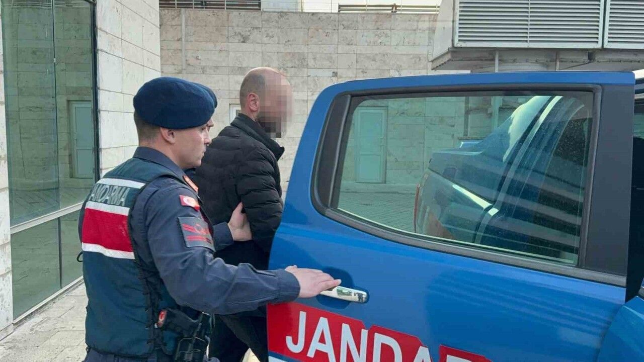 Samsun'da yolcu alma anlaşmazlığı: Silahlı saldırıyla suçlanan dolmuş şoförü tutuklandı