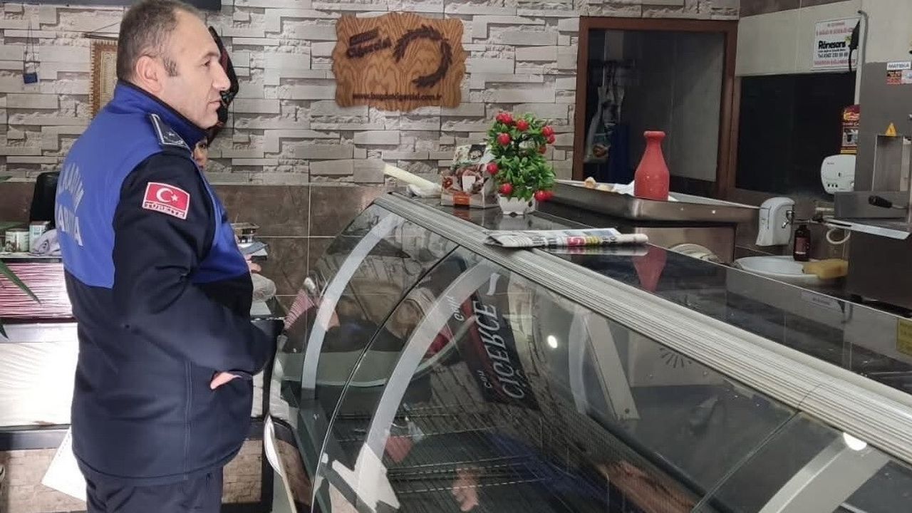 Samsun İlkadım’da Gıda Güvenliği İçin Hijyen, Ruhsat ve Pazar Denetimleri Sıkılaştırıldı