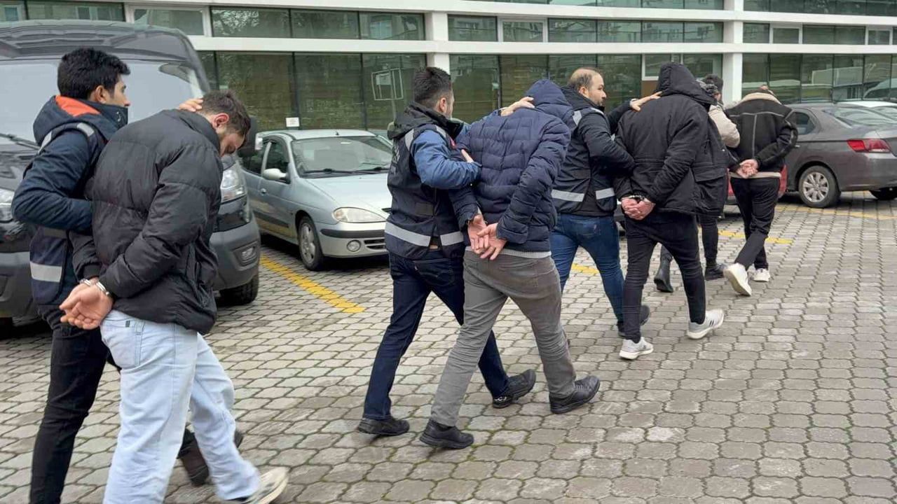 Samsun İlkadım’da tütün mamulü kaçakçılığı operasyonu: 4 şüpheli adli kontrolle serbest