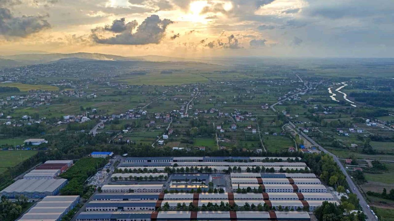 Samsun Üniversitesi 7 alanda Türkiye’nin ilk 20 üniversitesi arasında yer aldı