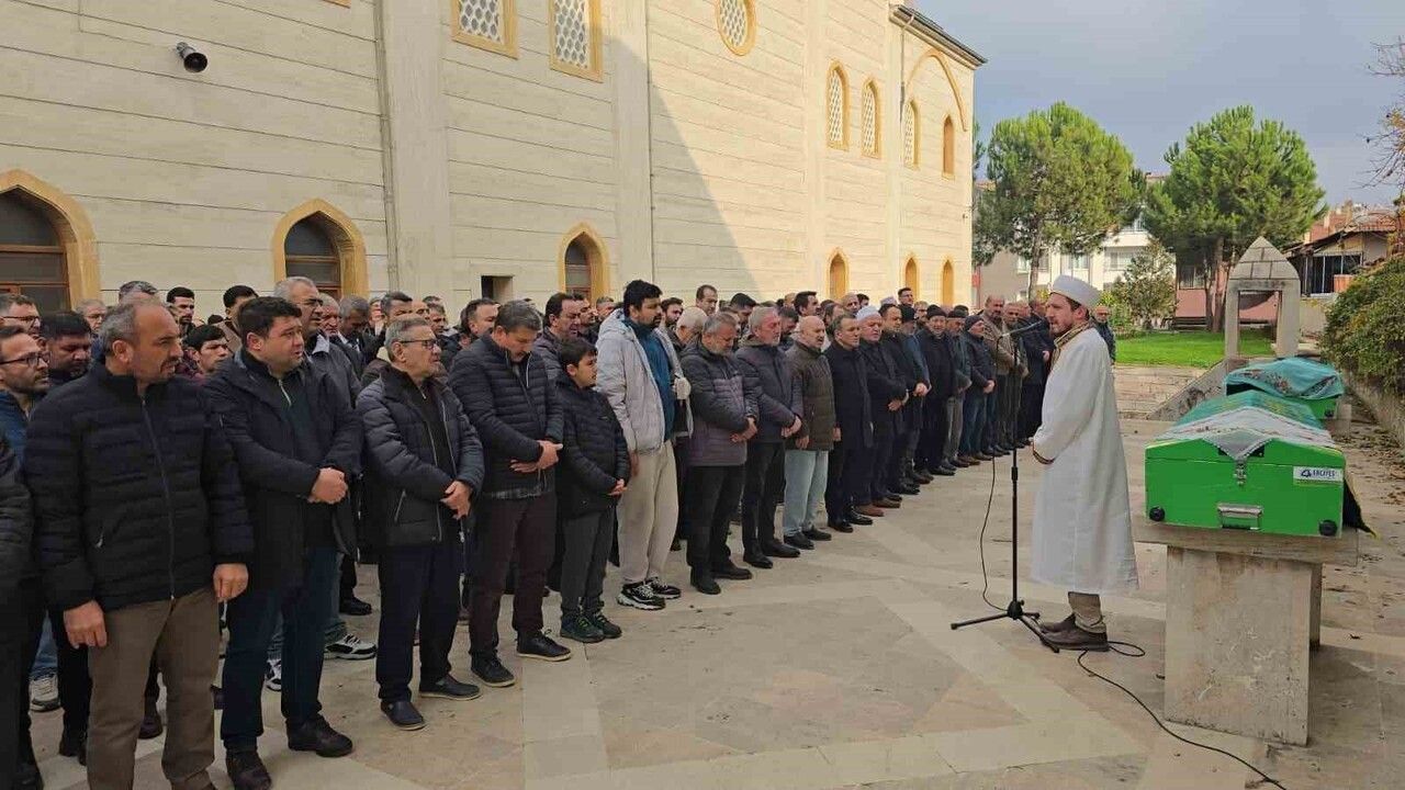 Samsun Vezirköprü'de sınıf öğretmeni Neziha Asoğlu defnedildi