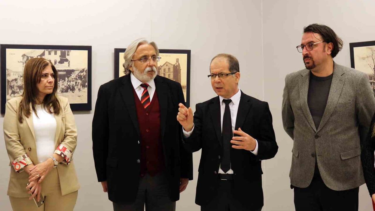 SANKO Sanat Galerisi'nde 'Savunma Dönemi Antep Kartpostalları' sergisi açıldı