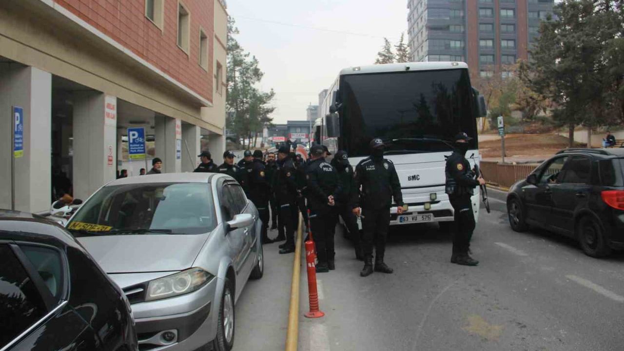Şanlıurfa'da rüşvet ve yolsuzluk operasyonu: 24 gözaltı, 11 tutuklama