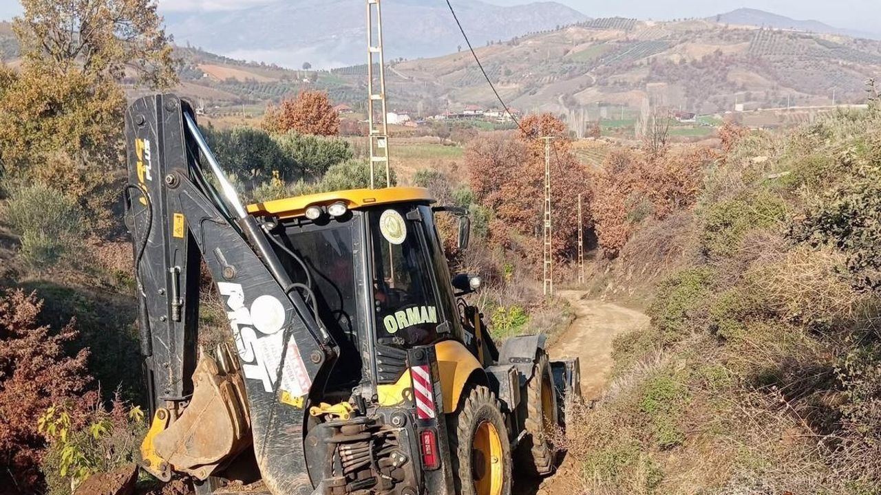 Sarıgöl'de ova yolları düzenlemesi: Çalışmalar Dadağlı Mahallesi'nde başladı