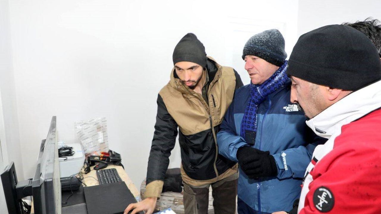 Sarıkamış'ta suni karlama sistemleri test ediliyor: Kayak sezonuna hazırlık