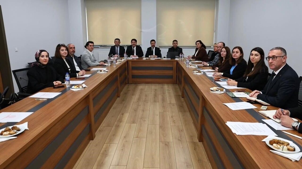 SAÜ Eğitim Fakültesi Danışma Kurulu, 2025-2026 Güz Dönemi İş Birliği Modellerini Gündeme Aldı