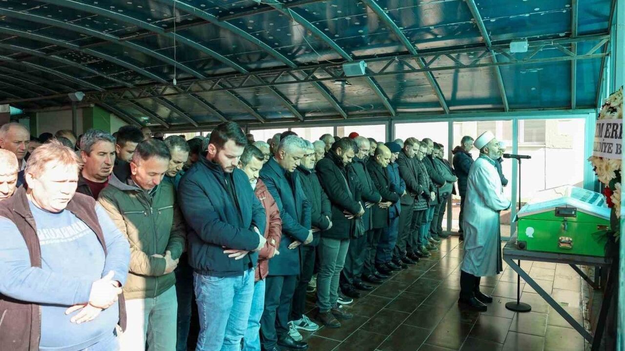 Şehit Babası Mustafa Bayraktar Çan'da Toprağa Verildi