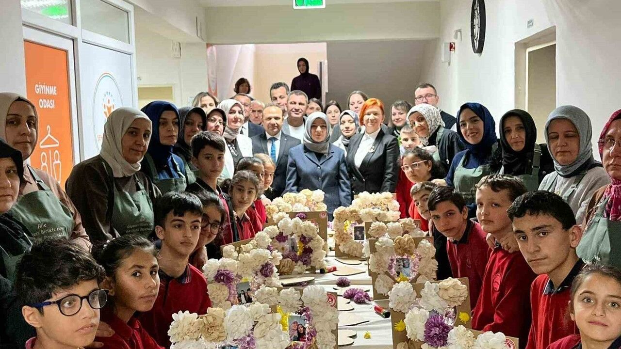 Şehit Cihan Aksarı Ortaokulu'nda Kapsayıcı Karma Resim Sergisi İlgi Topladı