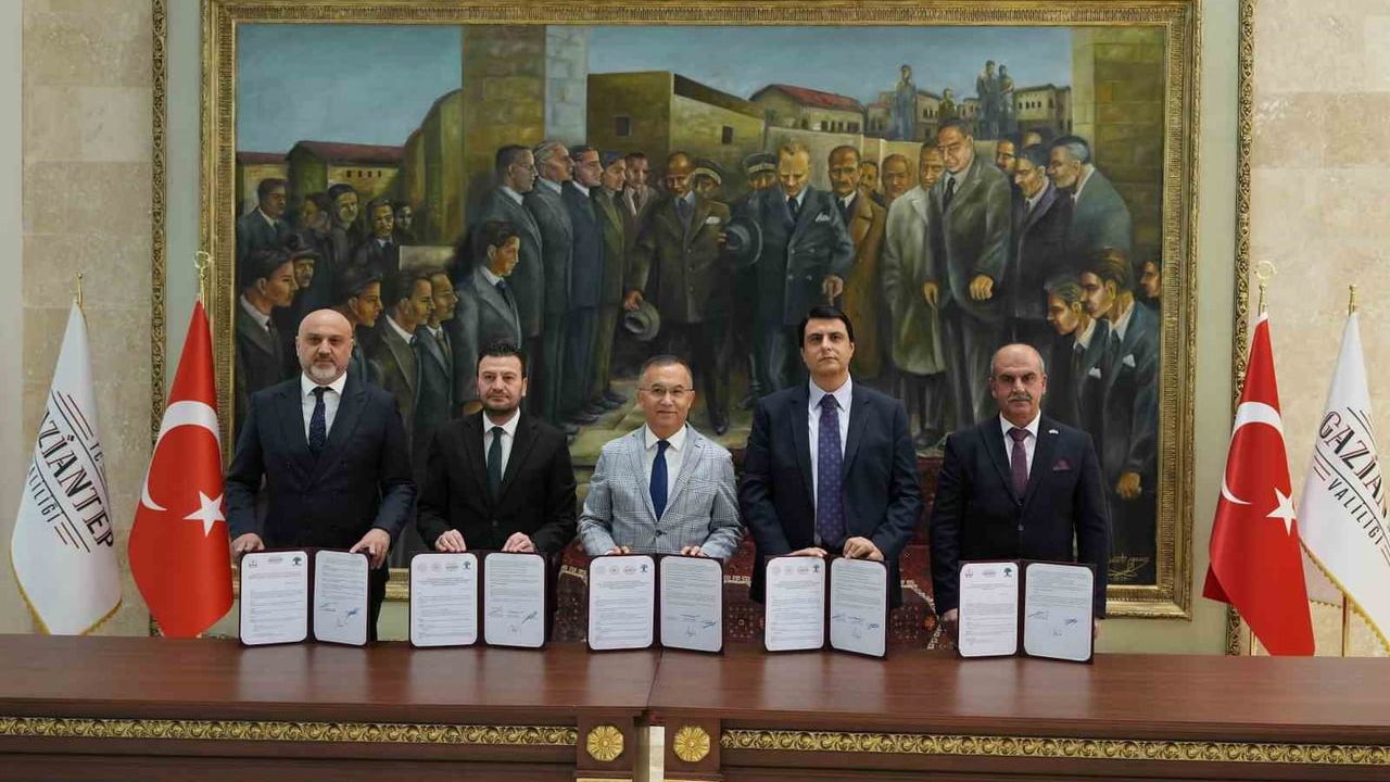 Şehitkamil'de Umut Yılmaz'dan Öğrencilere 3 Ayrı Destek: Spor, Yüzme, Sınav Hazırlığı