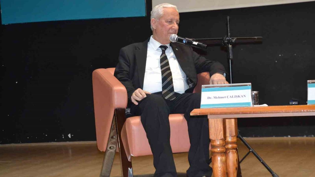 Seyyid Ahmet Arvasi Necatibey Eğitim Fakültesi'nde Düzenlenen Programla Balıkesir’de Anıldı