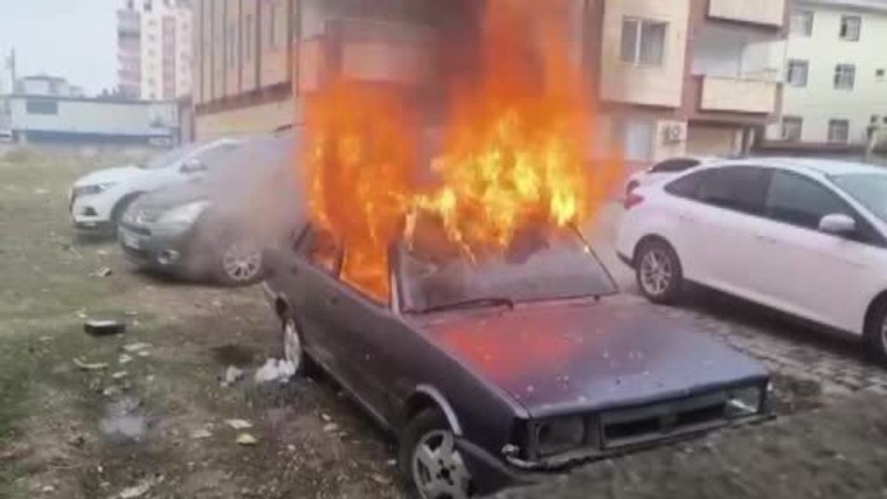 Siirt Kurtalan’da Park Halindeki Fiat Doğan’ın Yanması: Gözaltına Alınan İki Çocuk Serbest